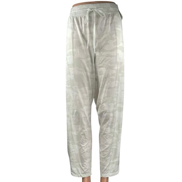 NEW Gap Runaround Womens White Gray Camo Drawstring Wide Leg Sweat Pants Size XL - Picture 1 of 5